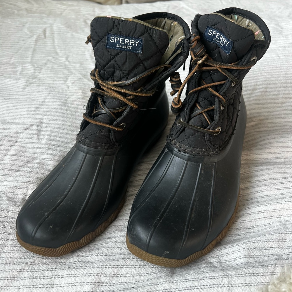 Sperry Saltwater Shiny Quilted Rain Boots